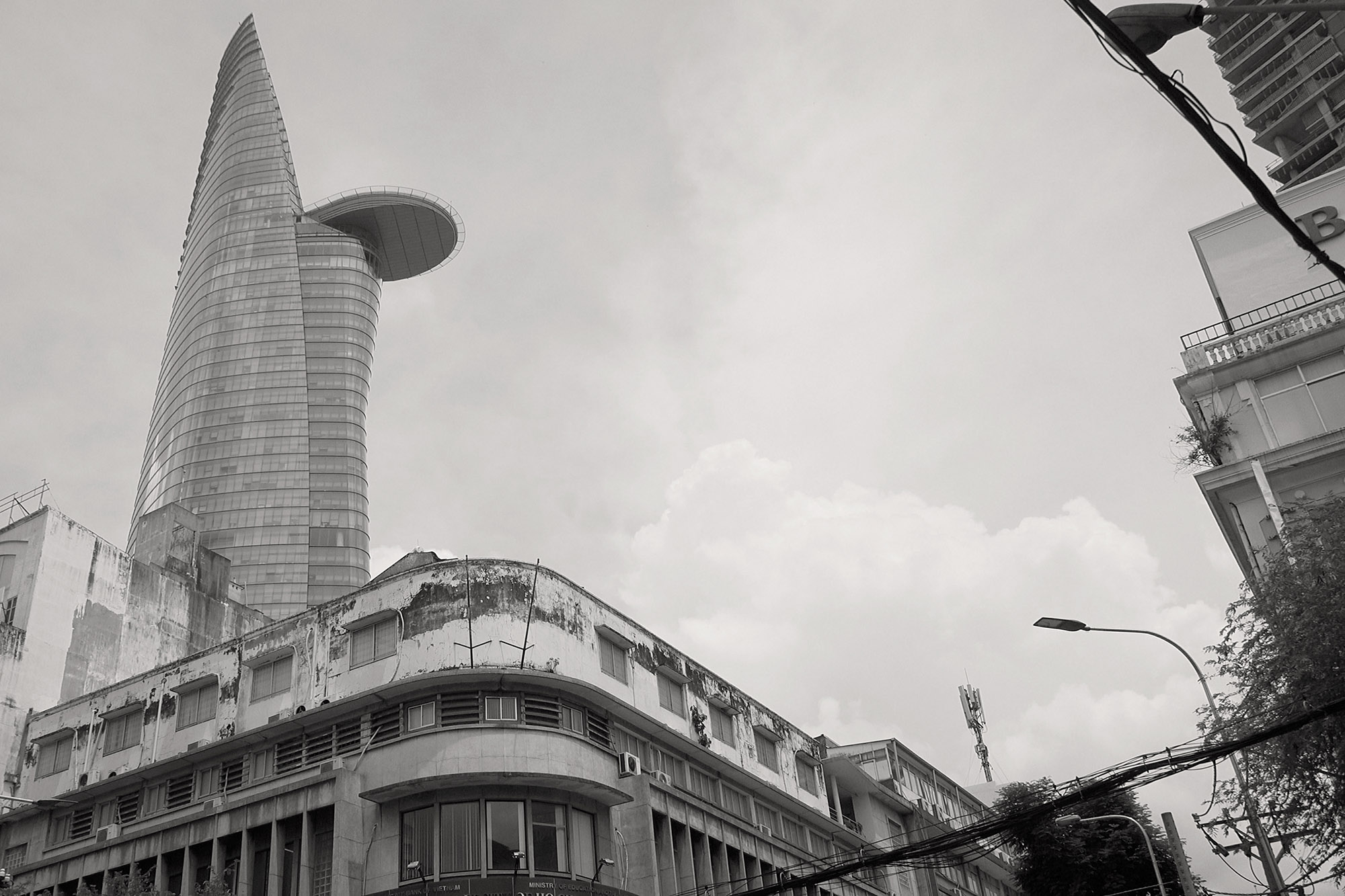 Christoph Radke, Vietnam, Ho Chi Minh City, eine modernes Hochhaus, 2017